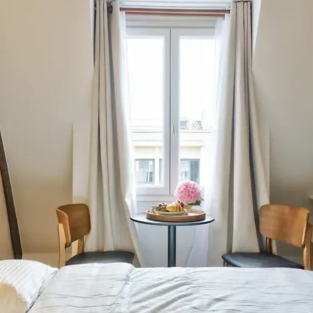 Grand Elegant Parc Monceau * Parigi