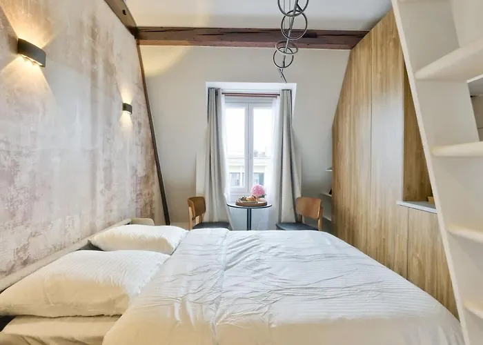 Grand Elegant Parc Monceau Apartment *